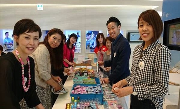 ニュースキンジャパン「Force for Good Day2017」  Kits for Kids Project 作業風景