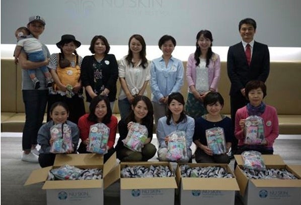 ニュースキンジャパン「Force for Good Day2017」  Kits for Kids Project 作業風景